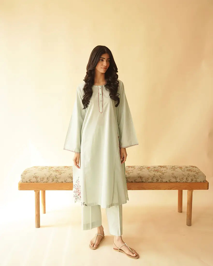 Nazneen Mint