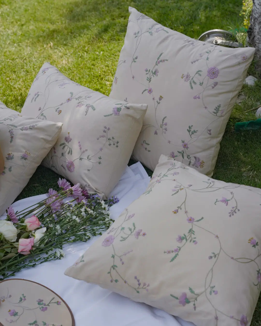 GulPari Rectangular Cushion