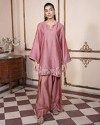 Laleh tea Pink Suit