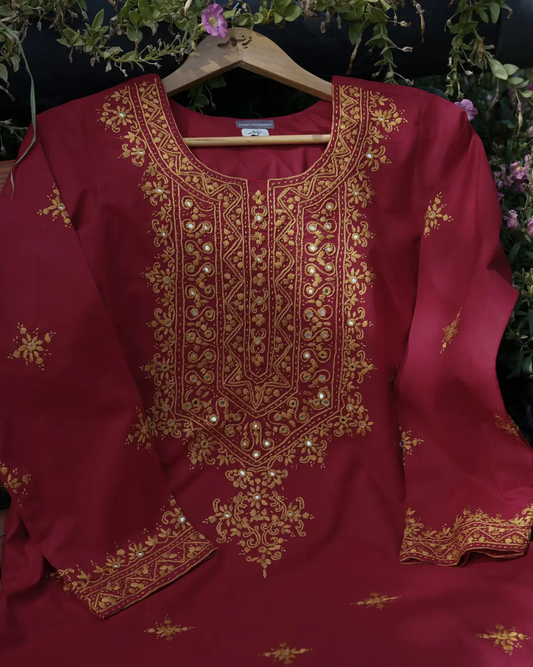 Aaina Red