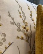 Sehr Square Cushion