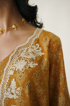 Zarr Ajrak 2 Pc Suit