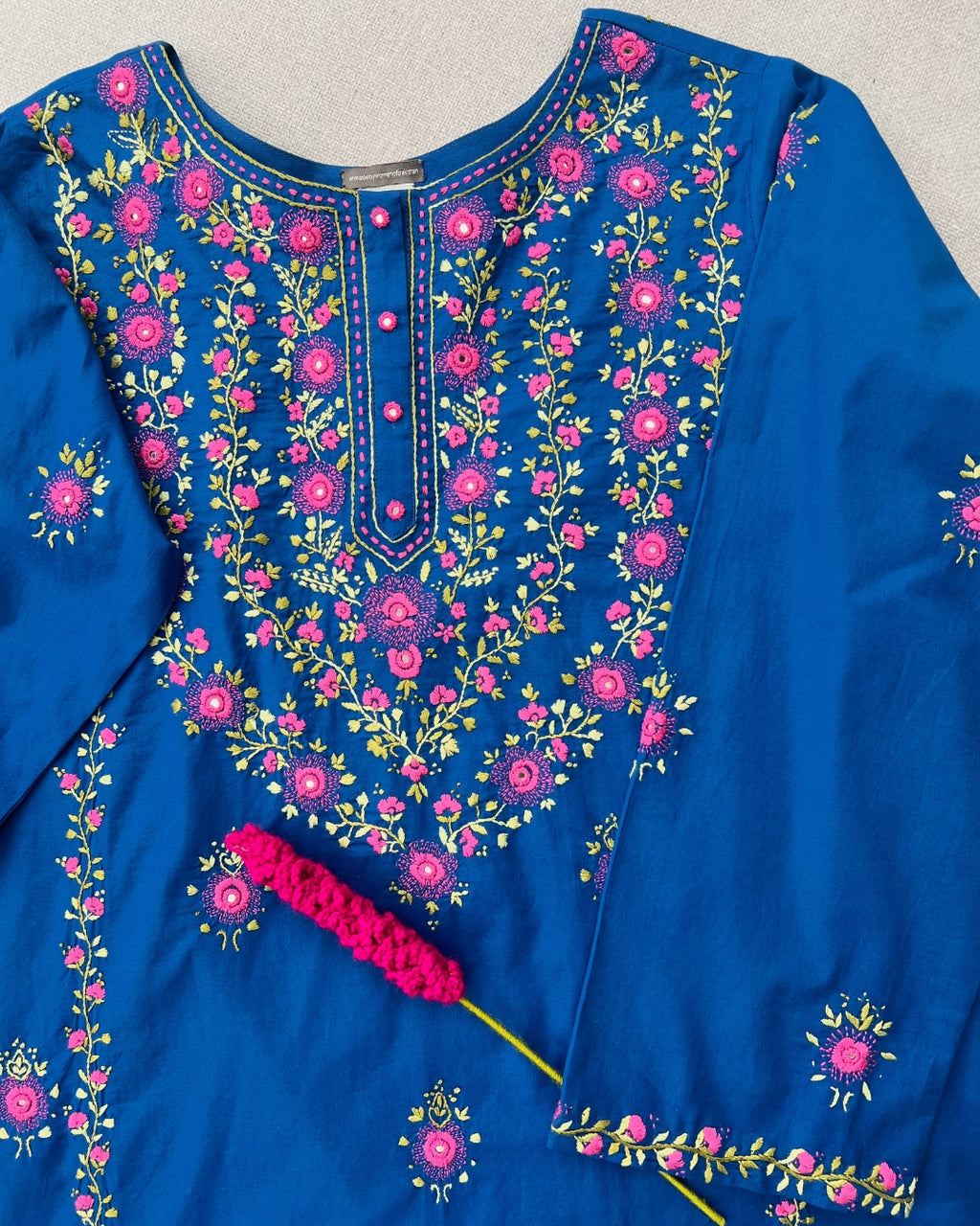 Nargis Blue