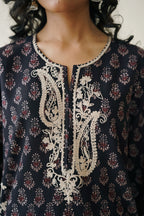 Abeer Ajrak 2 Pc Suit