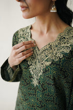 Sabz Ajrak 2 Pc Suit