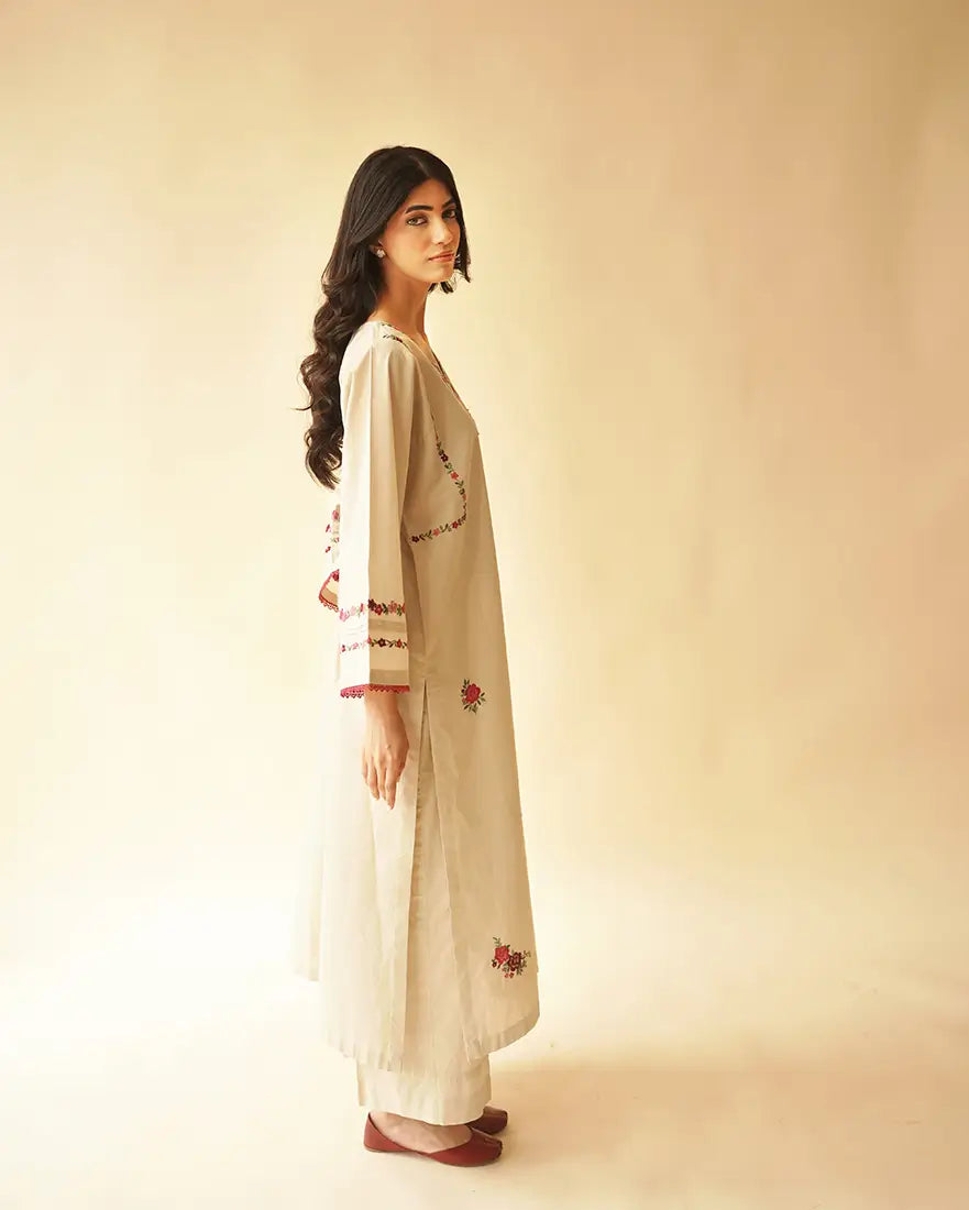 Nazneen Off-White