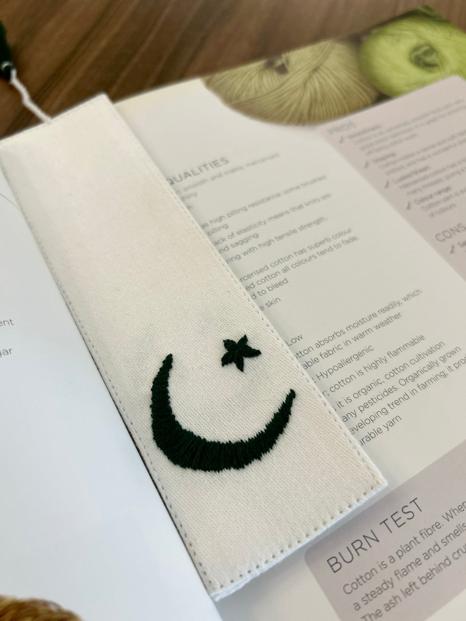 Hilal Bookmark