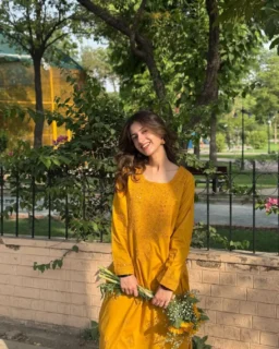 Aaina Yellow