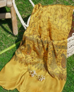 Embroided stole yellow