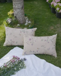GulPari Rectangular Cushion